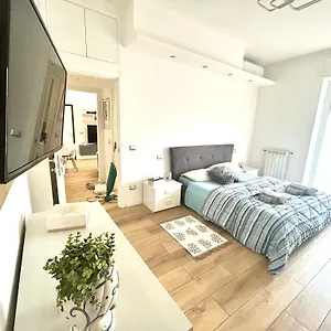Apartament Leopardi Humanitas,forum,ieo Intero, Rozzano